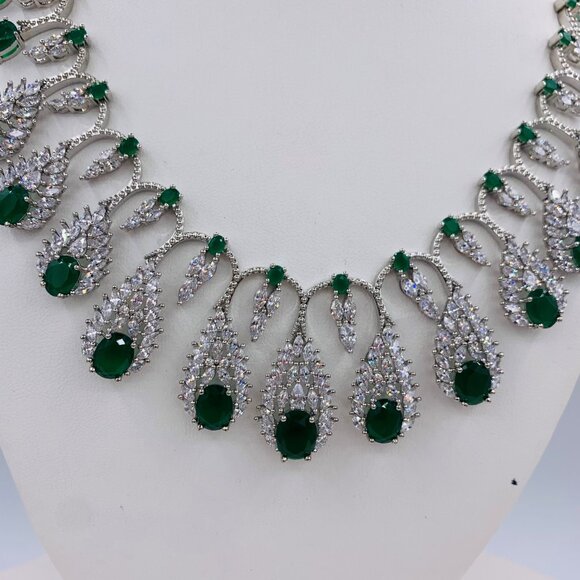 Necklace and earring set, 18 K white gold over solid silver, lab emeralds, NWOT - Picture 5 of 11